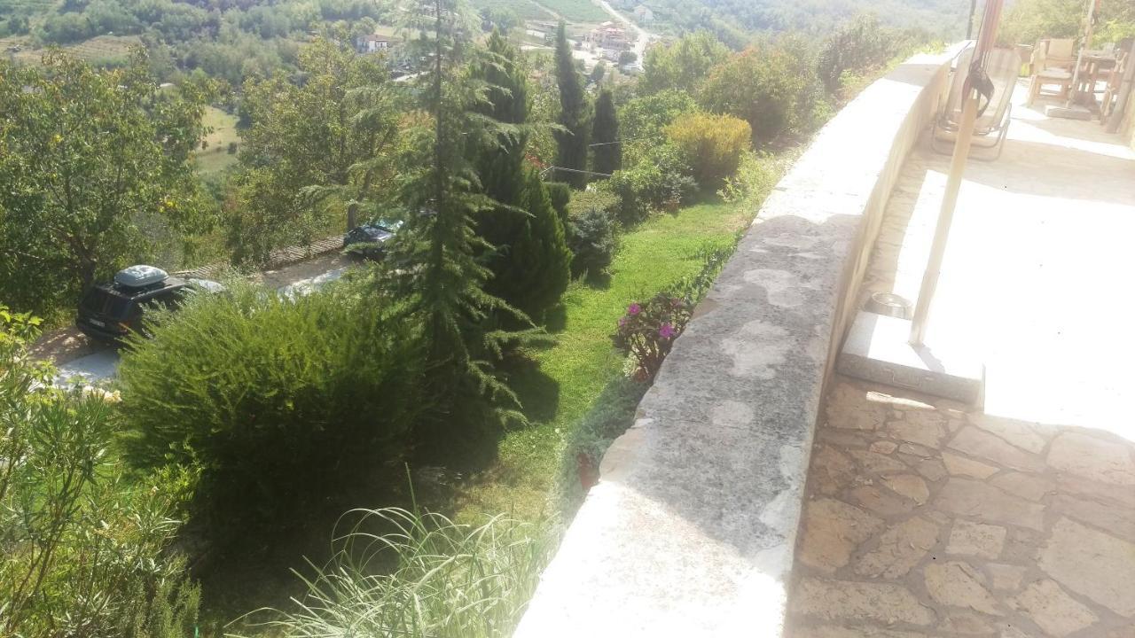 Ruine-motovun Dh Сasa de vacaciones *